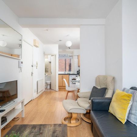 לונדון Carnaby & Oxford Street - Central Soho - One Bedroom - Double Bed & Sofabed מראה חיצוני תמונה