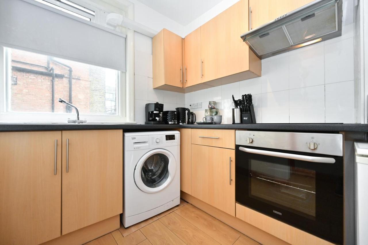 לונדון Carnaby & Oxford Street - Central Soho - One Bedroom - Double Bed & Sofabed מראה חיצוני תמונה