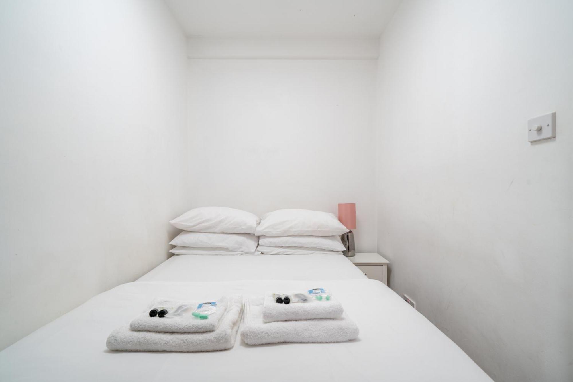 לונדון Carnaby & Oxford Street - Central Soho - One Bedroom - Double Bed & Sofabed מראה חיצוני תמונה