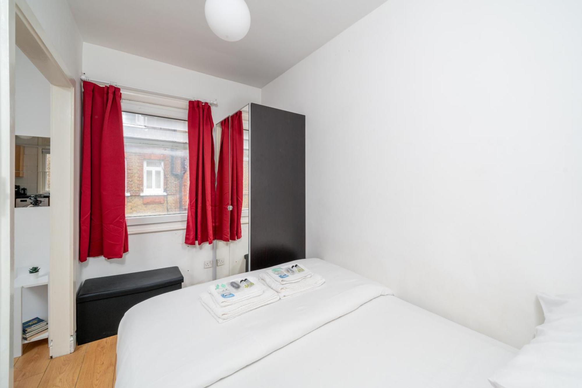 לונדון Carnaby & Oxford Street - Central Soho - One Bedroom - Double Bed & Sofabed מראה חיצוני תמונה