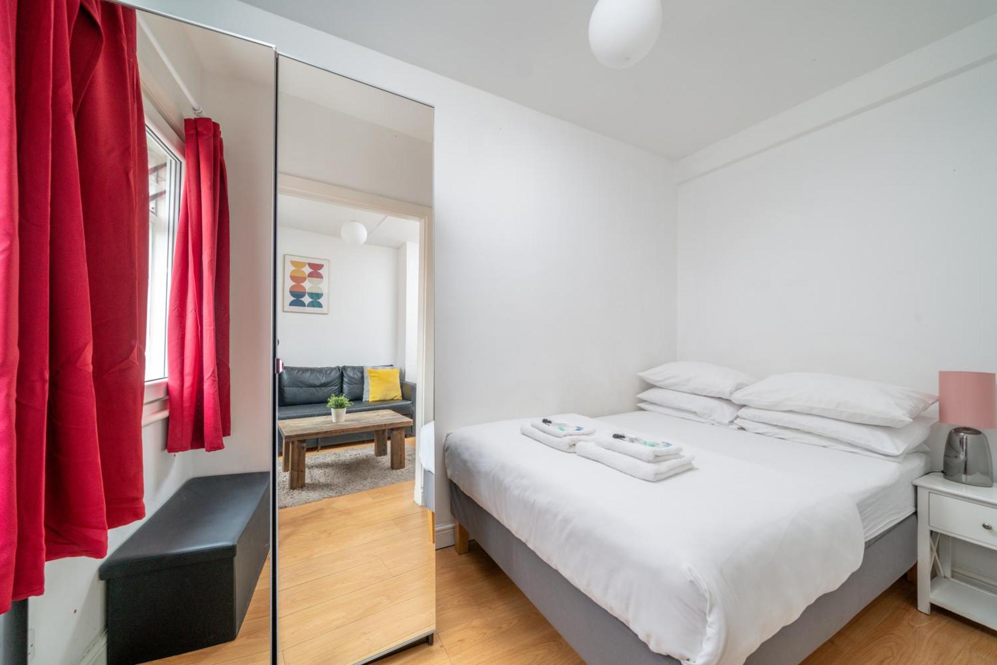 לונדון Carnaby & Oxford Street - Central Soho - One Bedroom - Double Bed & Sofabed מראה חיצוני תמונה