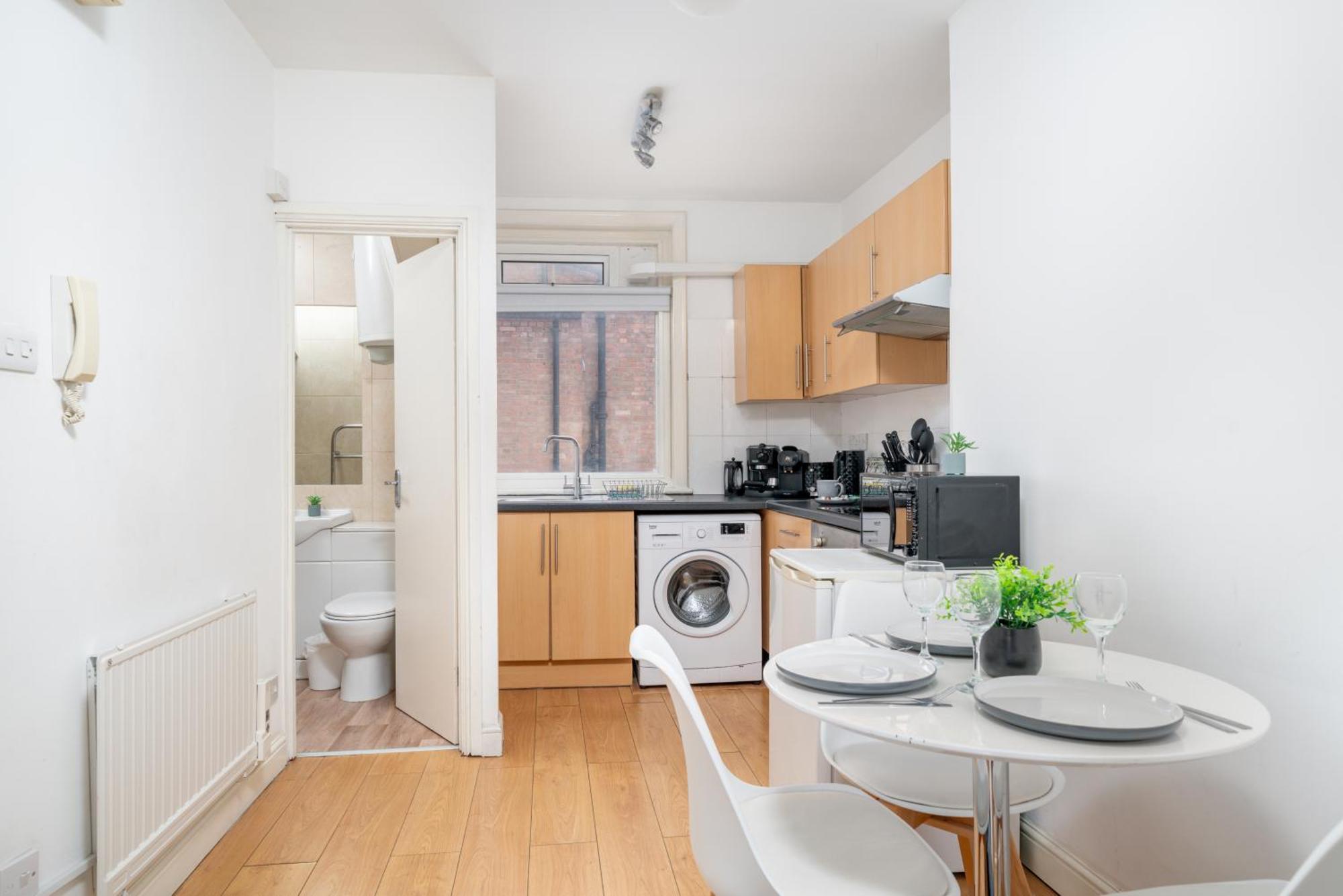 לונדון Carnaby & Oxford Street - Central Soho - One Bedroom - Double Bed & Sofabed מראה חיצוני תמונה