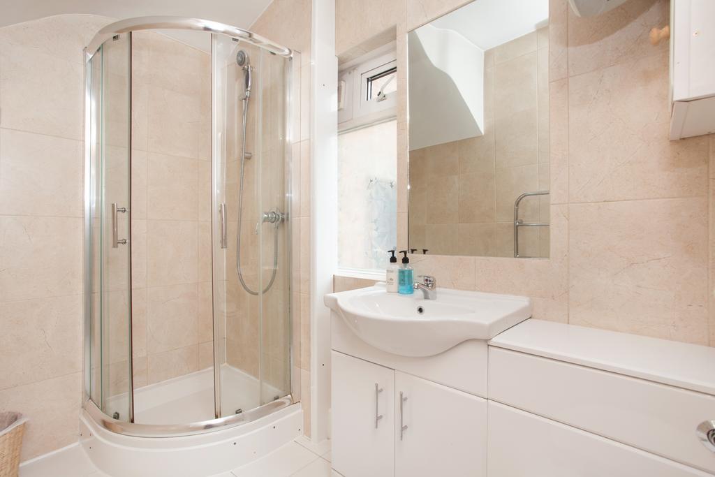 לונדון Carnaby & Oxford Street - Central Soho - One Bedroom - Double Bed & Sofabed מראה חיצוני תמונה